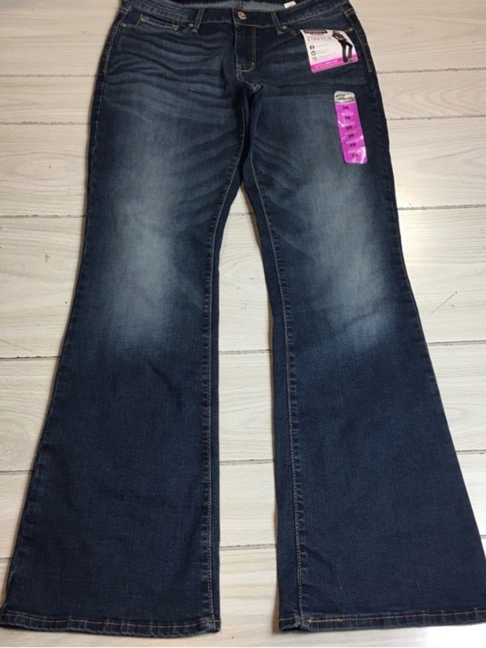 NWT Denizen from Levi's Modern Boot Cut Stretch Jeans Women's Size 8M Dark Wash
